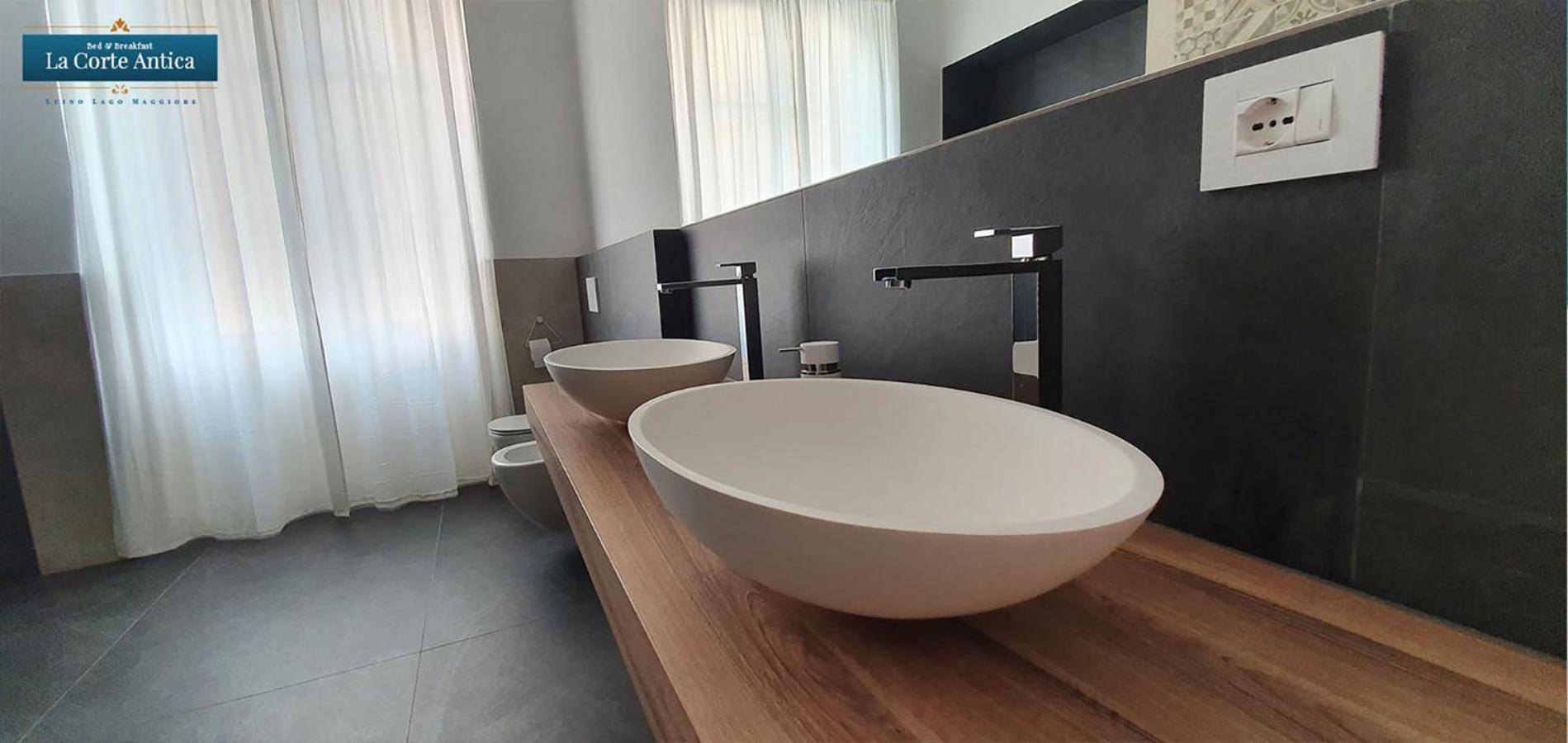 B&B La Corte Antica - Luino Lago Maggiore Εξωτερικό φωτογραφία